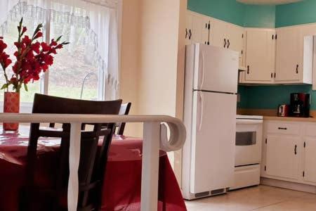 Lake George Family Vacation Home Exterior foto